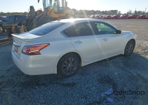 2015 Nissan Altima 2.5 S из США, поврежденный, VIN 1N4AL3AP7FC492791